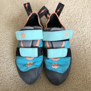 Evolv Rock Climbing Shoes Size 7